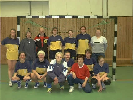 JSG Kiel mit Trainer Wolfgang H. Stachowitz